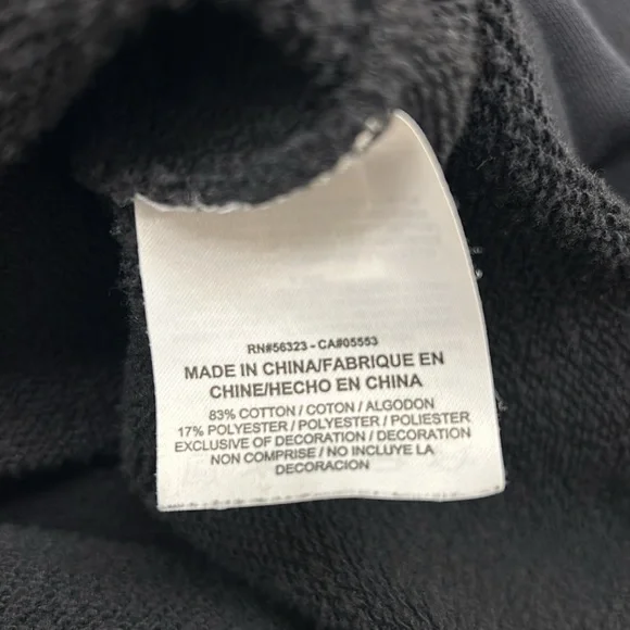 Nike Women’s Graphic Crew-Neck Sweatshirt - Picture 3 of 5